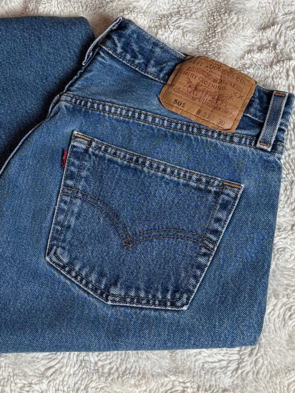 Levi’s 503 Button Fly Jeans W33 L30 Classic Straight Leg Medium Wash Vintage Den